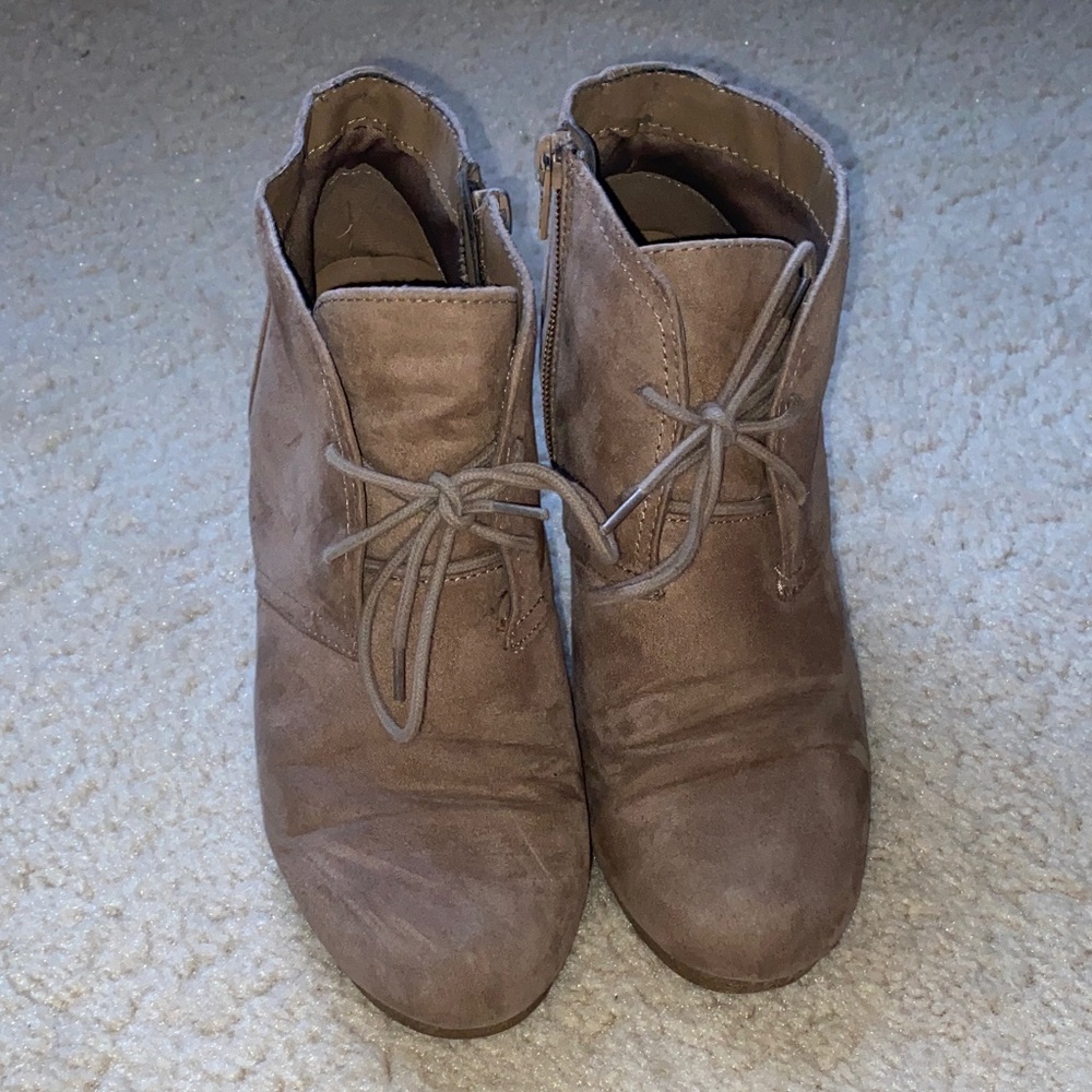 Universal Thread Brown Ankle Boots